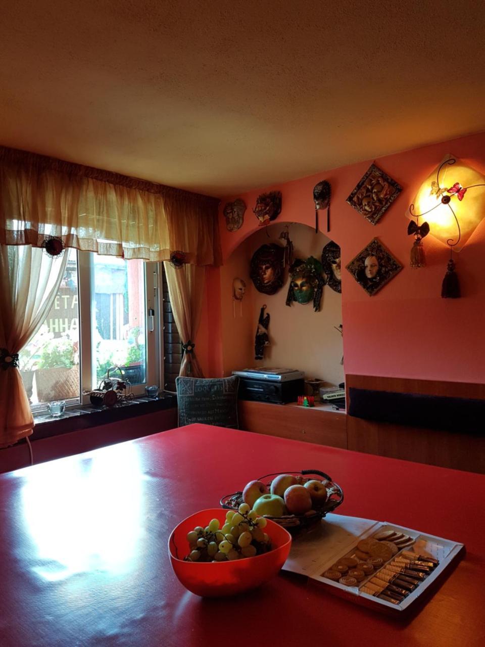 Света Анна Strelcha Buitenkant foto