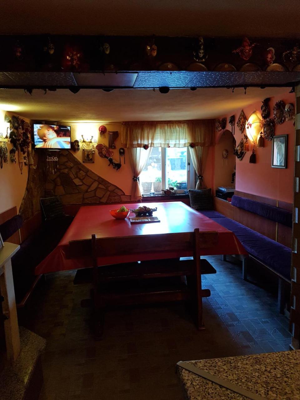 Света Анна Strelcha Buitenkant foto